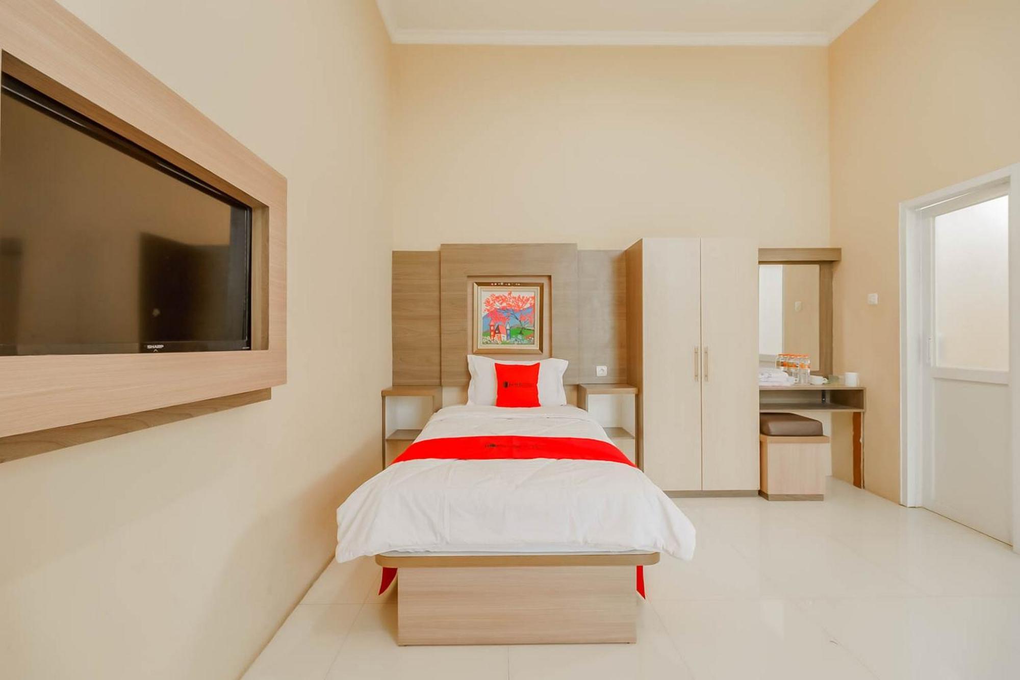 Reddoorz Resort Premium @ Sangkan Hurip Kuningan Eksteriør bilde