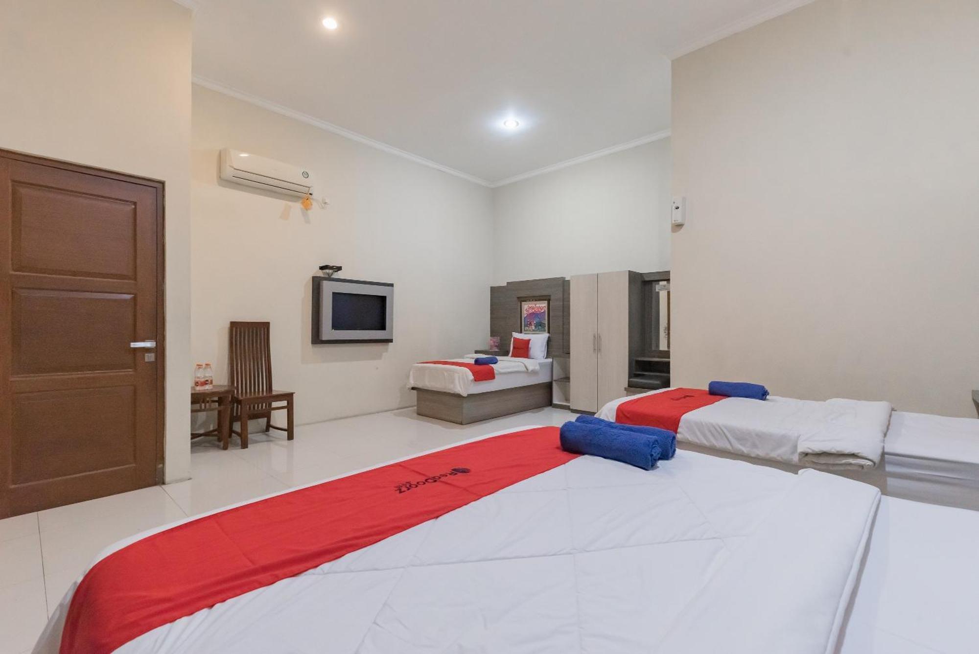 Reddoorz Resort Premium @ Sangkan Hurip Kuningan Eksteriør bilde