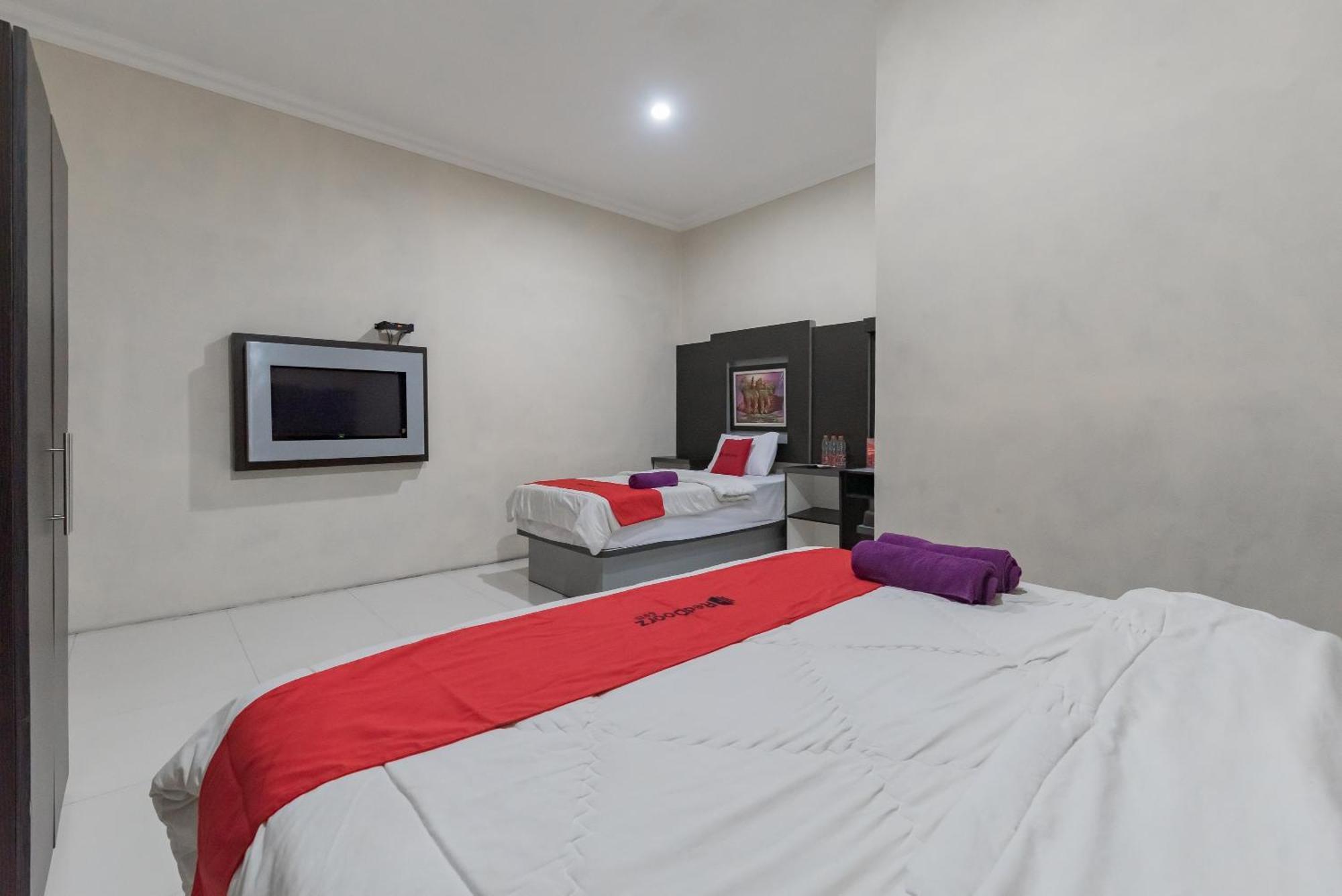 Reddoorz Resort Premium @ Sangkan Hurip Kuningan Eksteriør bilde
